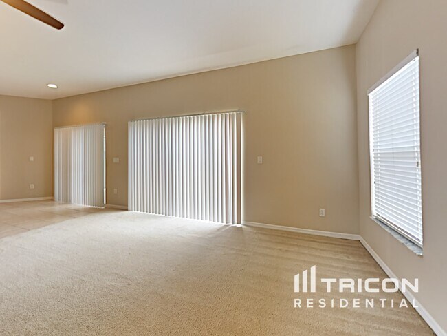 Building Photo - 1536 Bonita Bluff Court Ruskin FL
