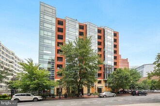Building Photo - 1117 10th St NW