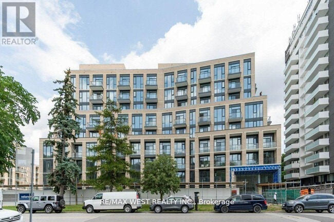 Building Photo - 293 The Kingsway