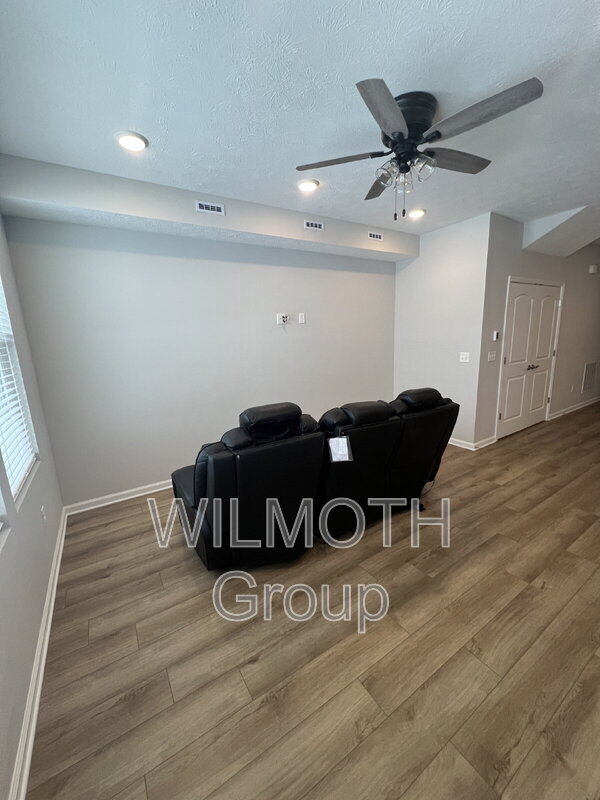 Building Photo - 7300 Shroyer Wy