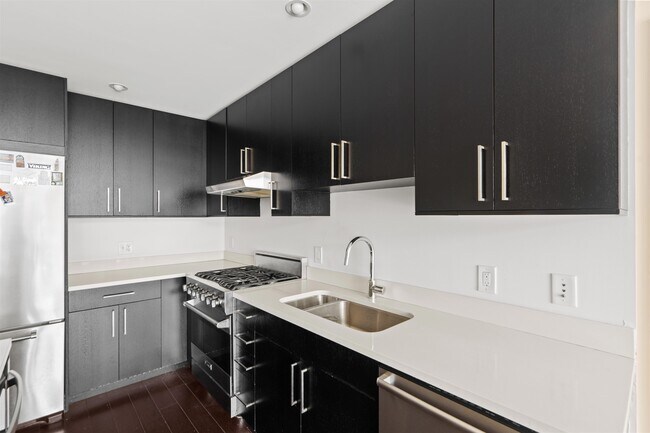 Foto del edificio - 1100 Maxwell Ln