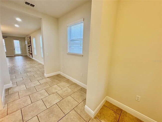 Foto del edificio - 7208 Milestone Dr