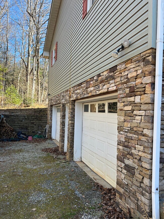 Foto del edificio - 1745 Zion Hill Rd