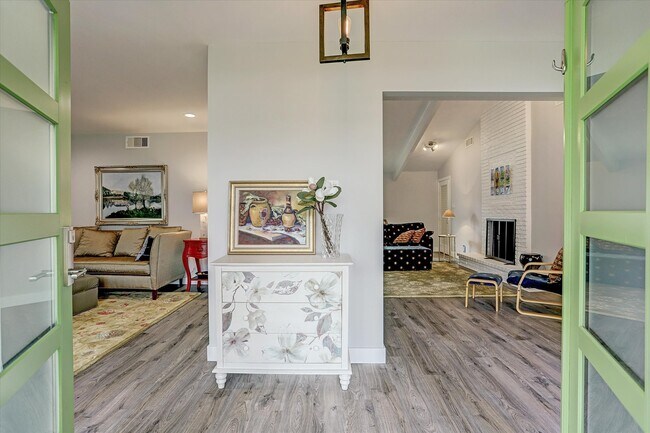 Foto del edificio - 1101 Guinea Dr