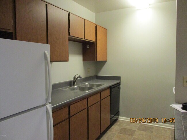 Foto del edificio - 8080 E Speedway Blvd