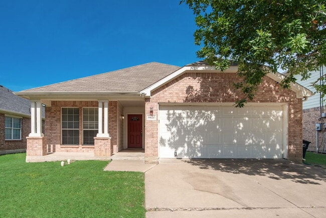 Building Photo - 8420 Silverbell Ln