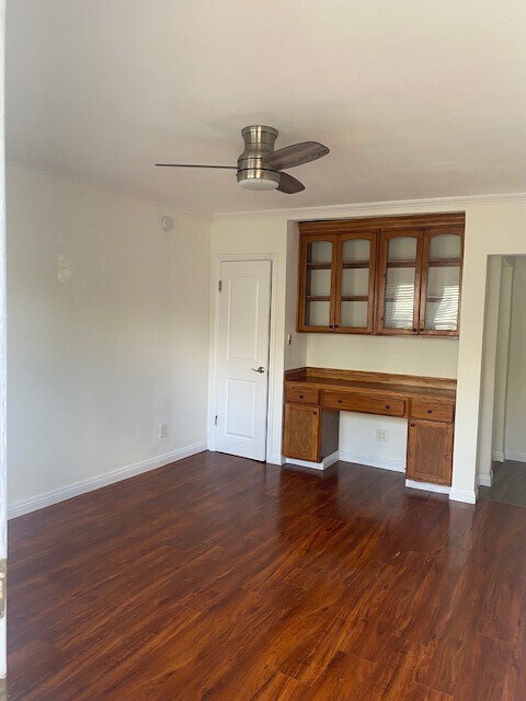 Foto del edificio - 564-592 N Kingsley Dr