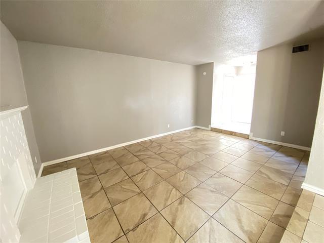 Building Photo - 6808 Trail Lake Dr