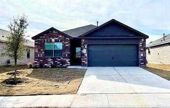 Building Photo - 137 Emma Dr