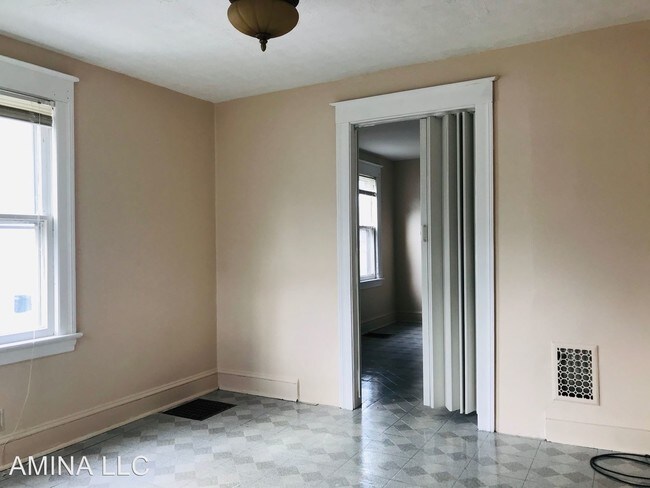 Building Photo - 4 br, 2 bath House - 105 Gothic