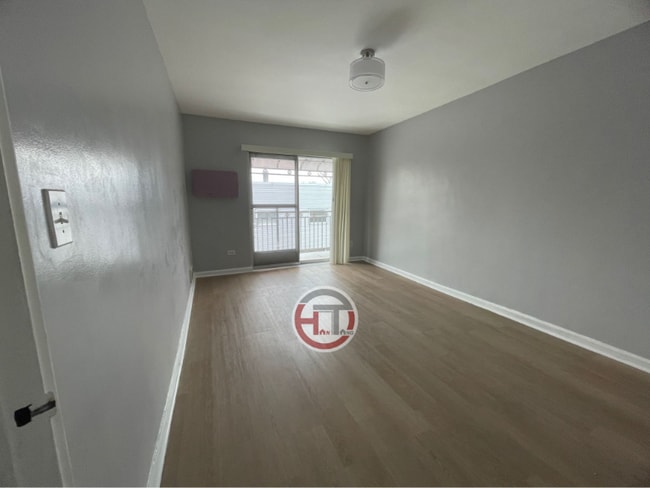 Building Photo - 3218 Griswold Ave