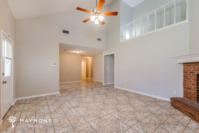 Foto del edificio - 525 Stonecreek Dr