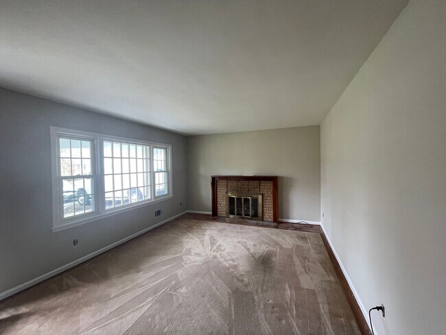 Foto del edificio - 3 Bedroom House on One Level