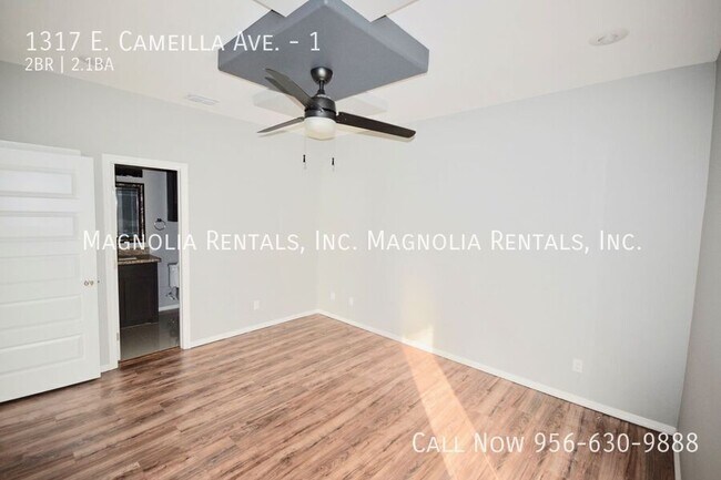 Foto del edificio - 2 bed 2.5 bath Townhouse with Pool in Mcallen