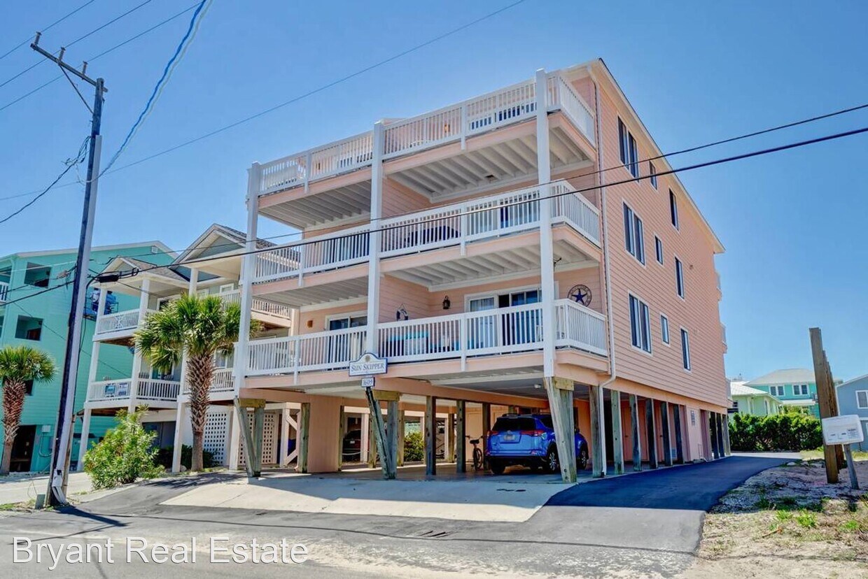 Primary Photo - 2 br, 2 bath House - 1609 Carolina Beach A...