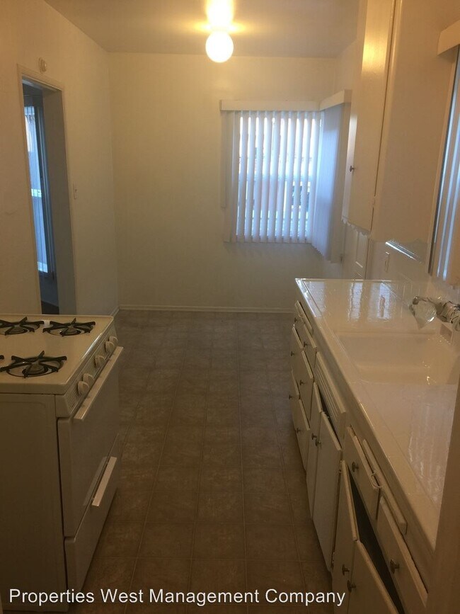 Foto del edificio - 2208-2212 Torrance Blvd