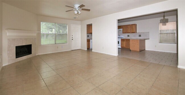 Foto del edificio - 6923 Cheshire Park Rd