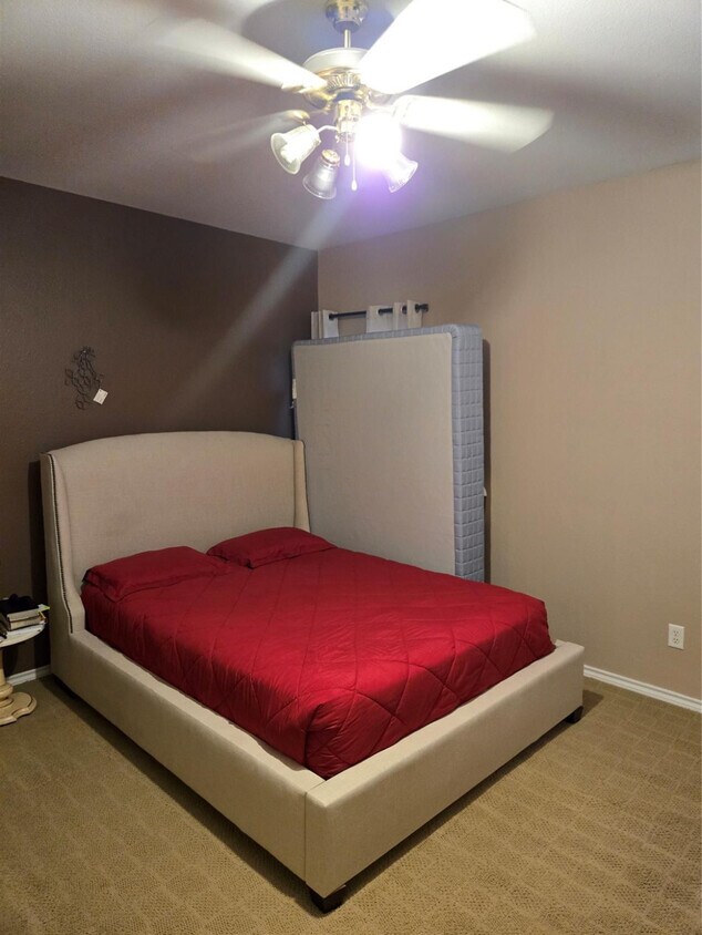 Foto principal - 704 Harbour Town Dr