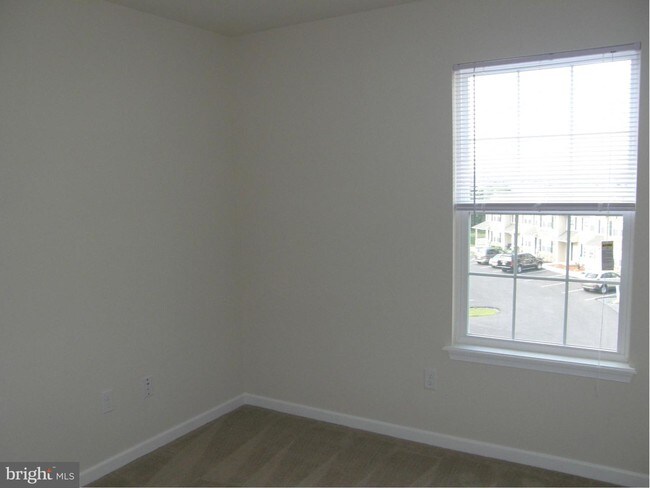 Building Photo - 406 Viewpoint Way