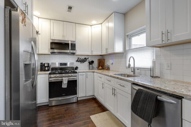 Foto del edificio - 2652 Livingston St