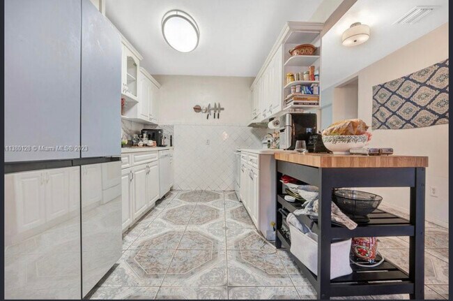 Foto del edificio - 5917 SW 62nd Ave