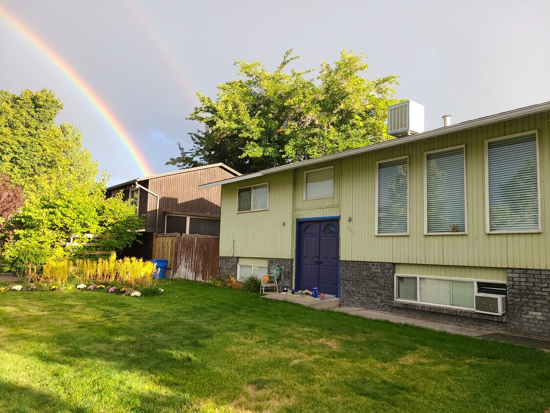 Primary Photo - 885 W 225 S