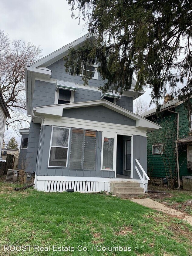 Foto principal - 4 br, 2 bath House - 281 Wrexham Avenue