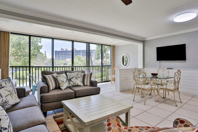 Foto del edificio - 1500 Midnight Cove II Pl