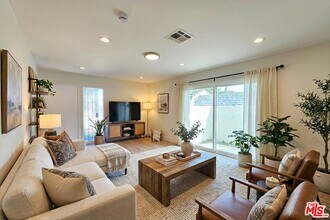 Building Photo - 126 Casuda Canyon Dr