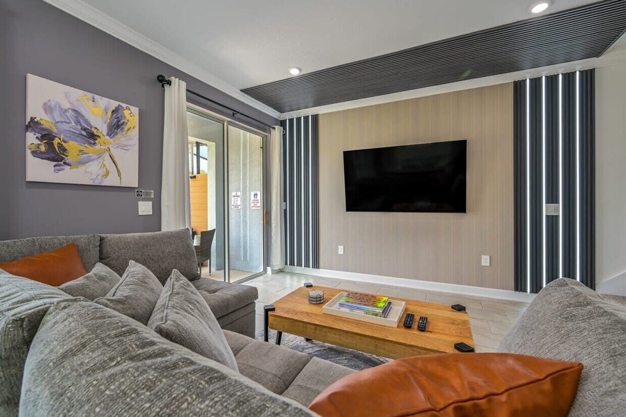 Foto principal - 4387 Scene Ln