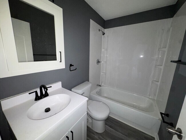 Foto del edificio - 805-807 9th St