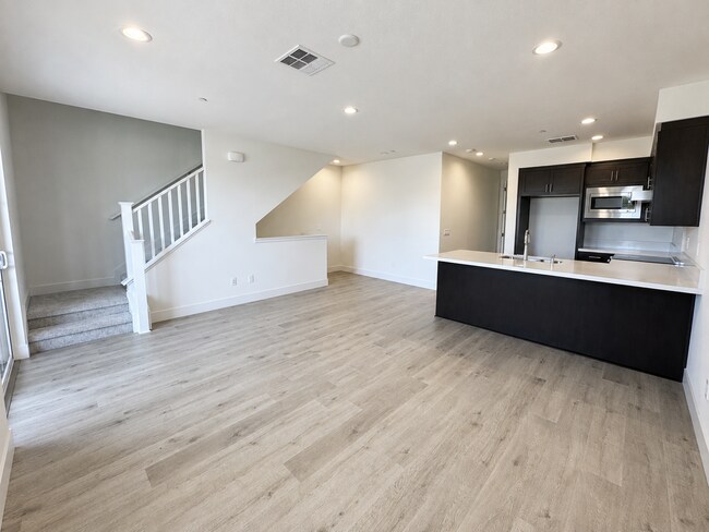 Foto del edificio - Brand New Townhouse in Livermore at Solera at Arroyo Crossings