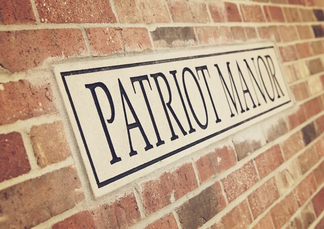 Building - Patriot Manor Townhomes