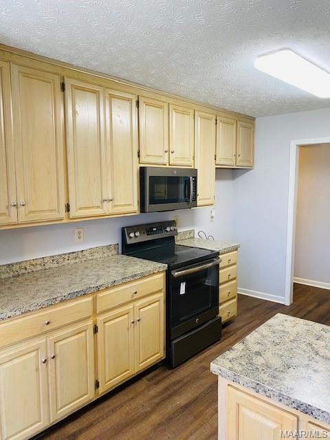 Foto del edificio - 7204 Brampton Ln