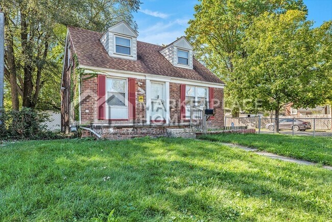 Building Photo - 6217 Farmbrook St