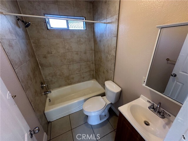 Building Photo - 920 McFarland Ave