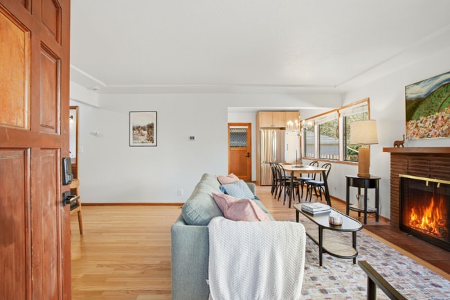 Foto del edificio - 5847 NE 30th Ave