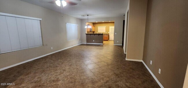 Foto del edificio - 1621 W Big Oak St