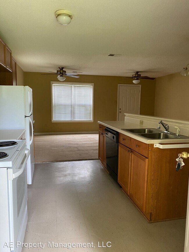 Foto del edificio - 3 br, 1 bath House - 4769 Saratoga