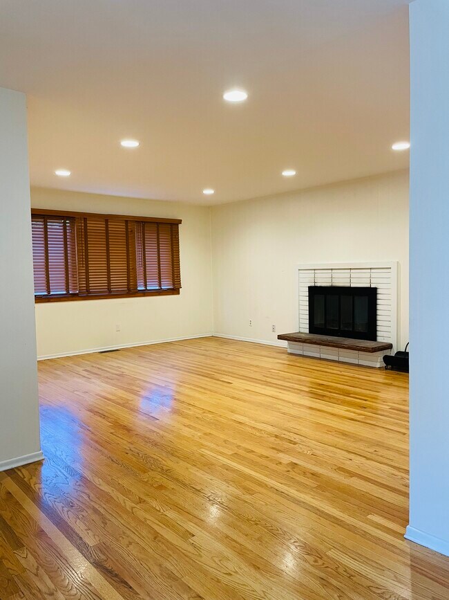 Foto del edificio - 3680 Buckeye Ct