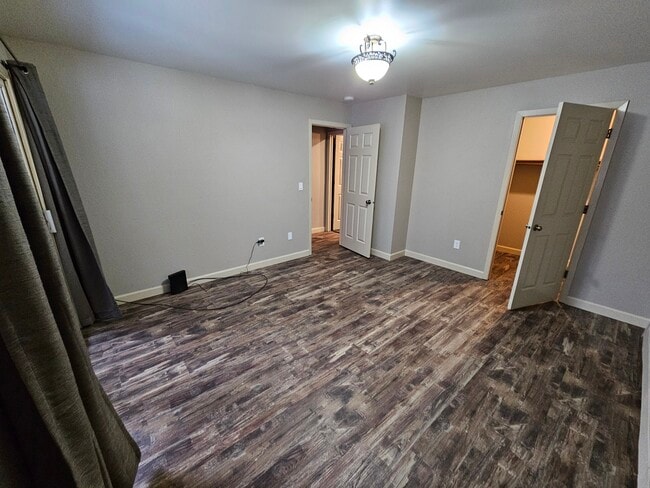 Foto del edificio - 7217 Foxridge Cir