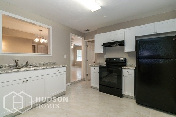 Building Photo - NOW AVAILABLE! 566-572 Figuera Ave Unit 1,...