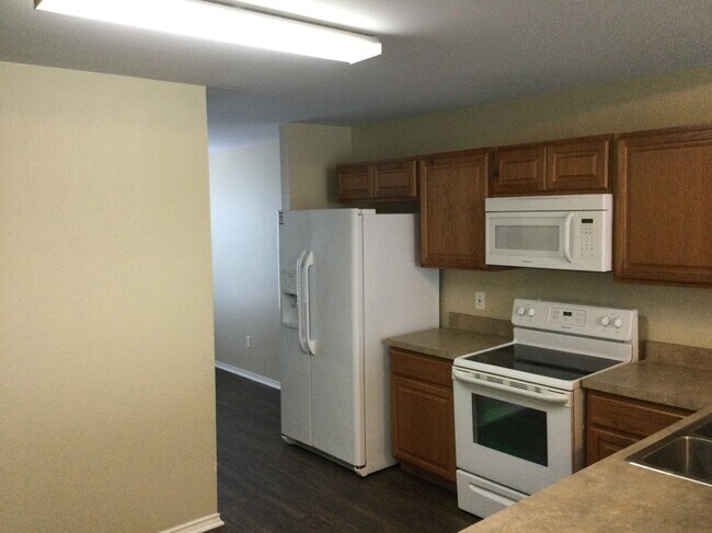 Building Photo - 5589 Hunters Bend Lane