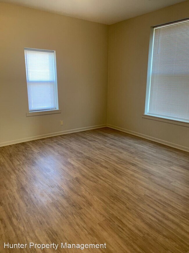 Building Photo - 3 br, 1 bath House - 929 N Rogers Ave