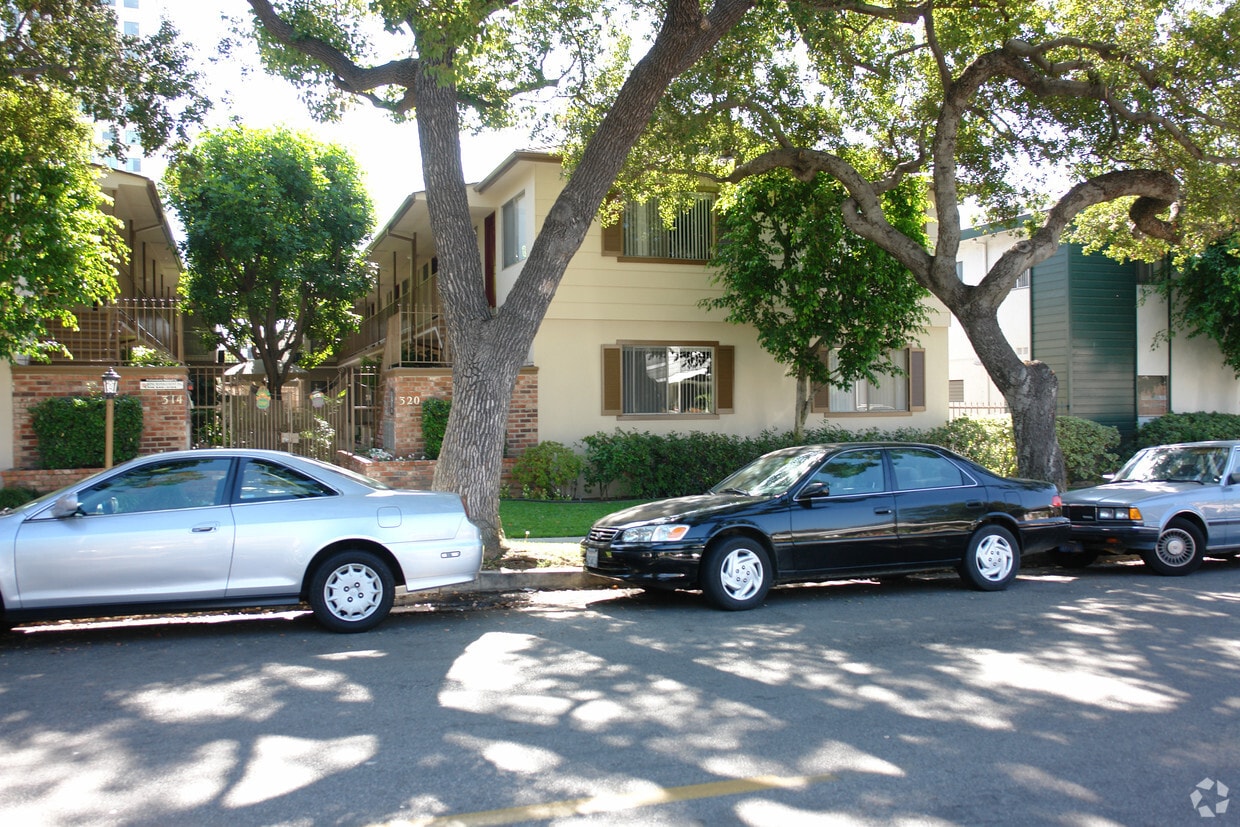 Foto del edificio - 314-320 Burchett St