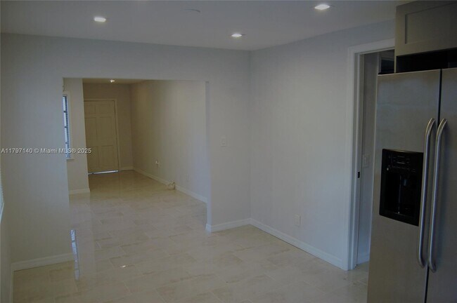 Foto del edificio - 2140 SW 25th St