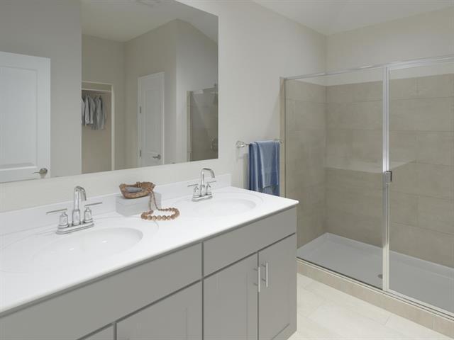 Foto del edificio - 2353 Aspen Hl Dr