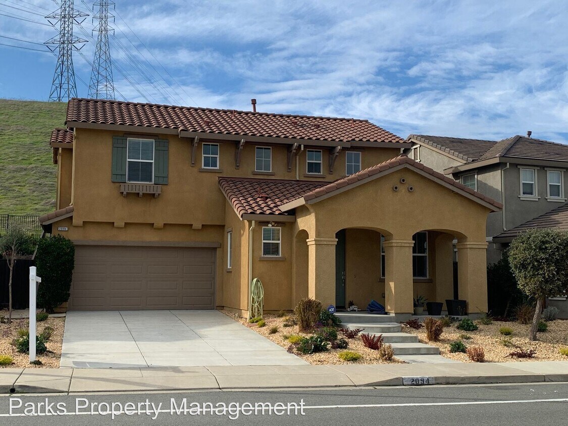 Foto principal - 3 br, 2.5 bath House - 2094 Tomales Bay Dr.