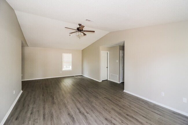 Foto del edificio - 12921 Robin Cir