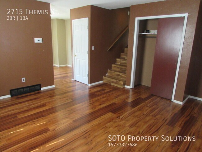 Building Photo - 2BD/1BA Duplex w/ w/d & basement